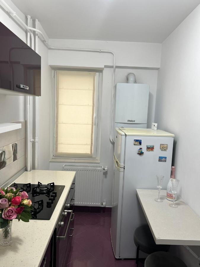 Central Apartament Яш Екстериор снимка